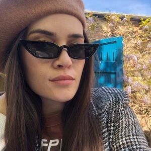 Meet your Posher, Dana